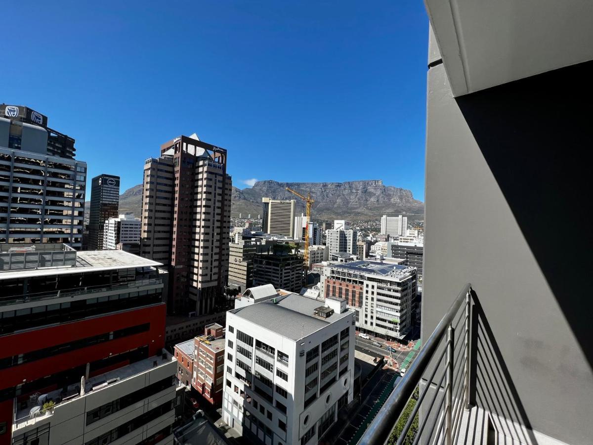 Urban Elephant 16 On Bree Cape Town Exterior photo