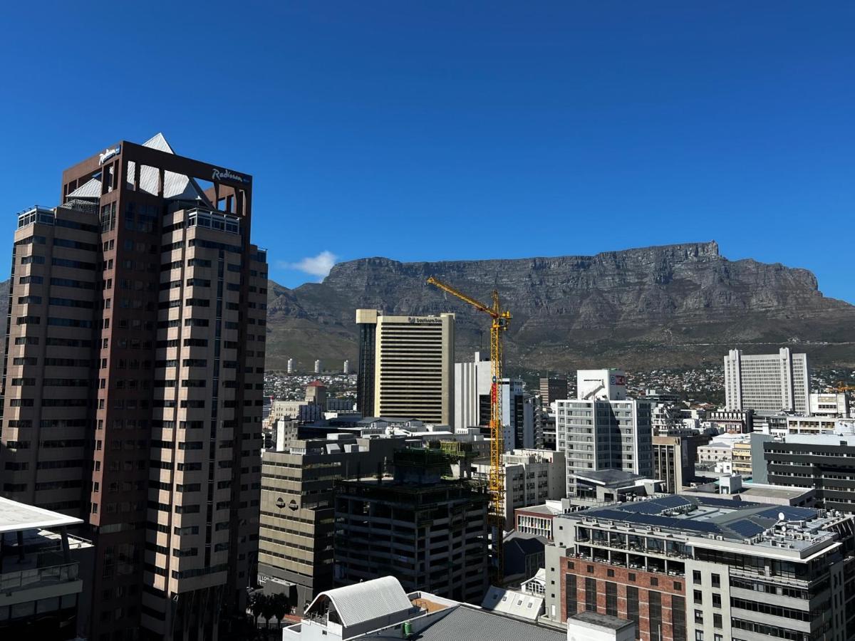 Urban Elephant 16 On Bree Cape Town Exterior photo