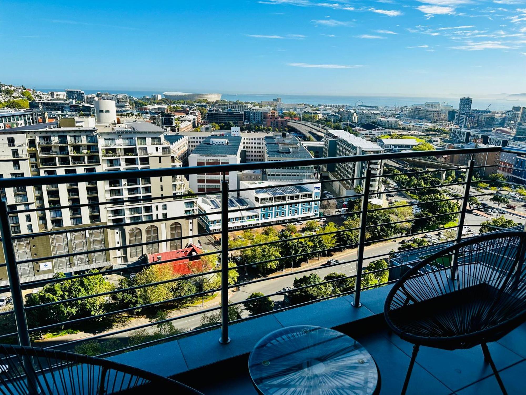 Urban Elephant 16 On Bree Cape Town Exterior photo
